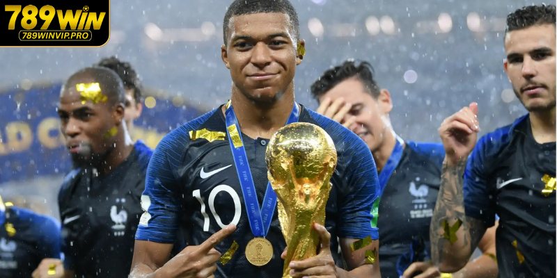 Mbappé bùng nổ tại World Cup 2018